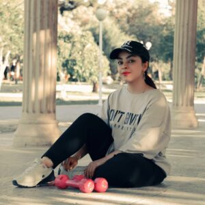 برنامه تمرینی قدرتی در خانه،تمرینات عضلهسازی آنلاین- با زهرا فیت پرو